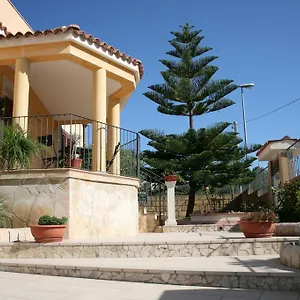 Mara , Noto Italia