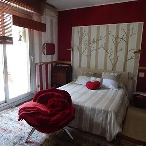 House 2*, Milano Italia